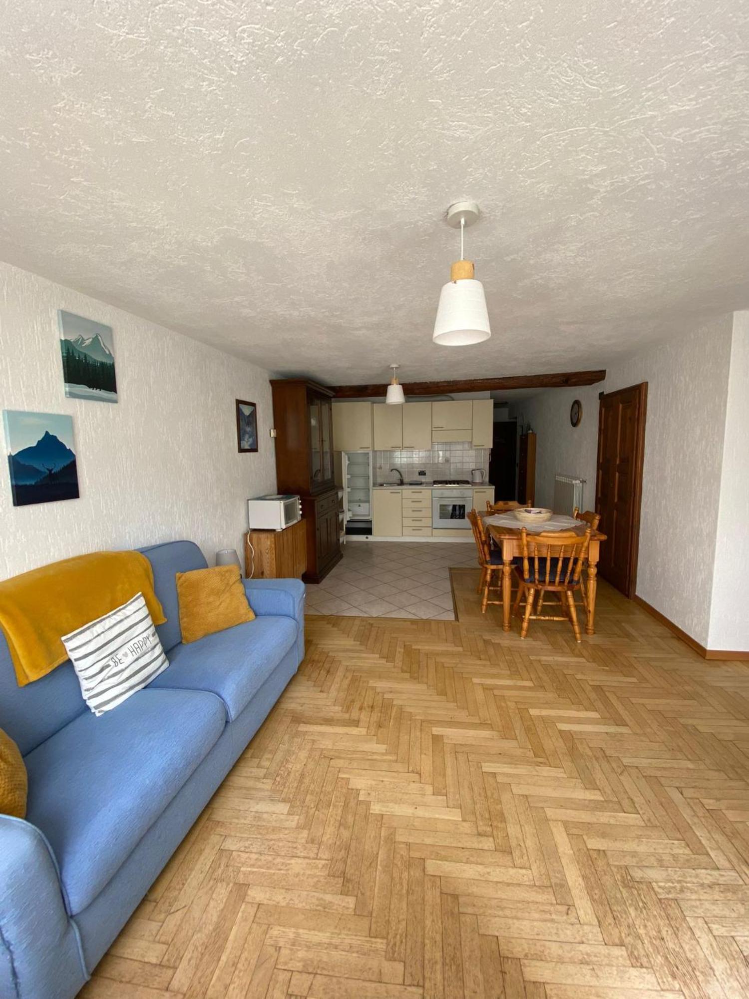 Casa Vacanze A Ла Сале Екстериор снимка